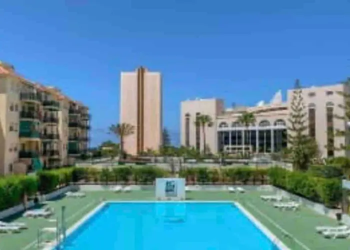 Tropical Lounge, Cristianos, Pool & Sea, Wifi *