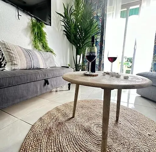 Appartement Tropical Lounge, Cristianos, Pool & Sea, Wifi