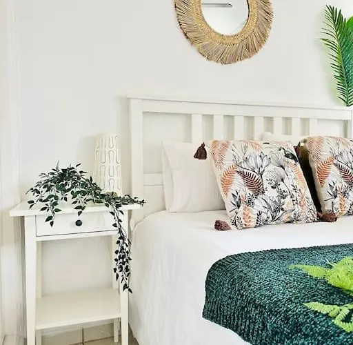 Tropical Lounge, Cristianos, Pool & Sea, Wifi Appartement *