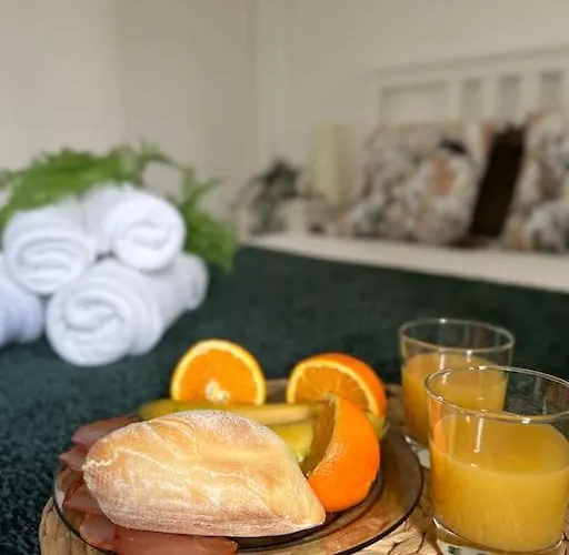 Tropical Lounge, Cristianos, Pool & Sea, Wifi Appartement *